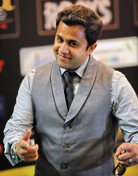 Оми Вайдья Чистая стоимость | Состояние знаменитостей