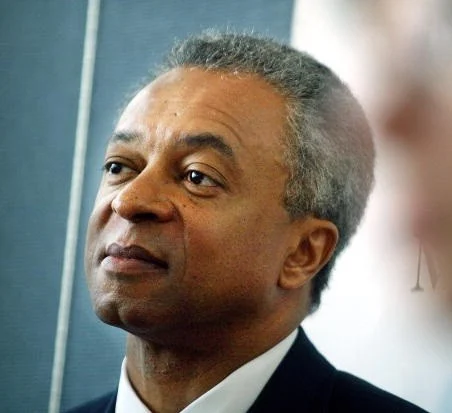 Стэнли О’Нил Чистая стоимость | Состояние знаменитостей